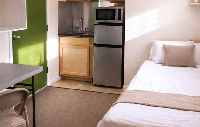 Strada - Convenient UW living.