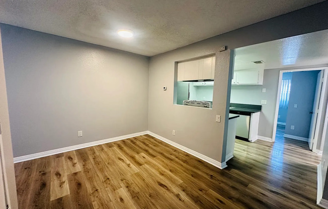 2 Bedroom Apartments in Van Nuys