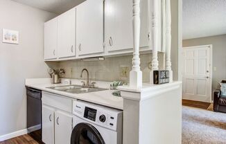 Lenexa Crossing Apartments