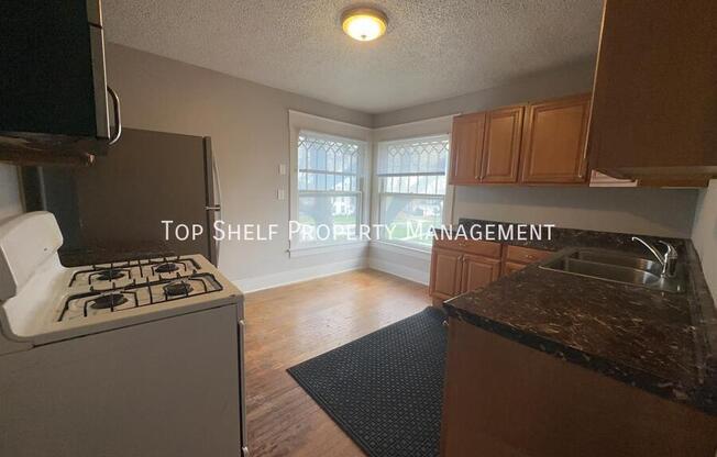 1438 9 ST