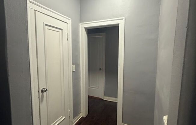 2 beds, 1 bath, $1,695, Unit 5244-B