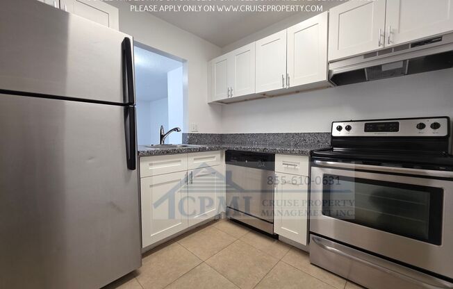 2 beds, 1 bath, 896 sqft, $2,095, Unit C306