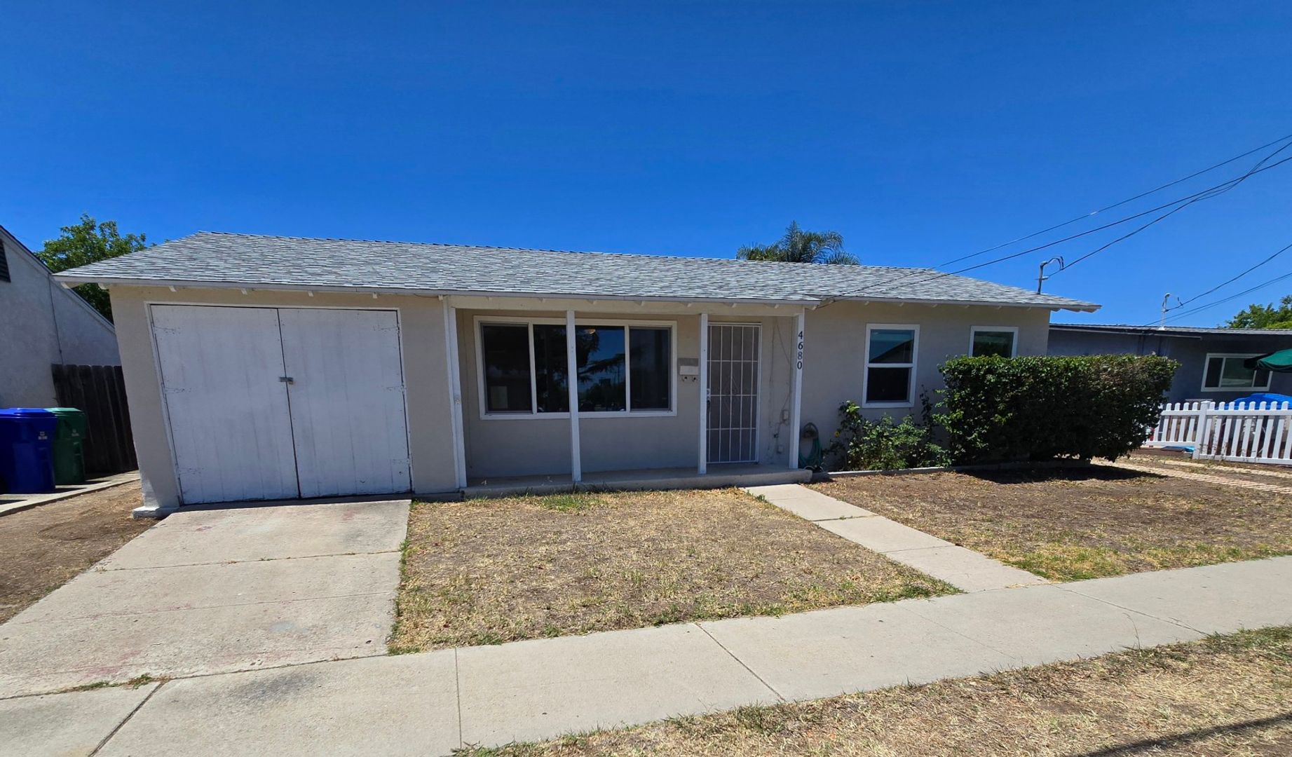 Clairemont  3br, 1 ba. Detached Home.