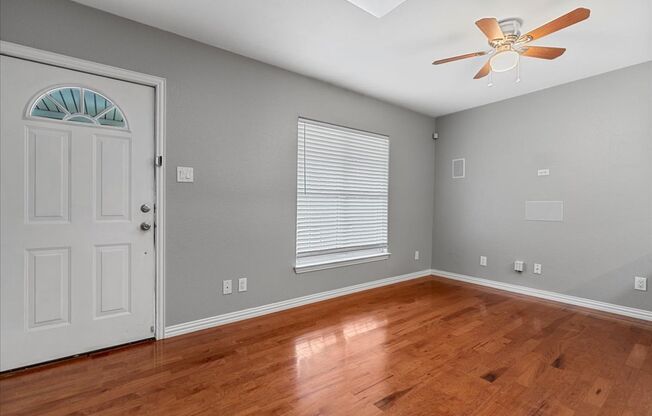 Beautifully Renovated 2 Bed 2 Bath - North Stonewall Terrace Subdivision!!! MUST SEE!!!