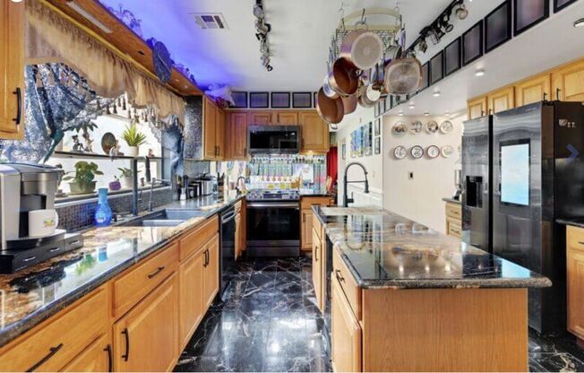 Fully Furnished Luxury Home with Solar