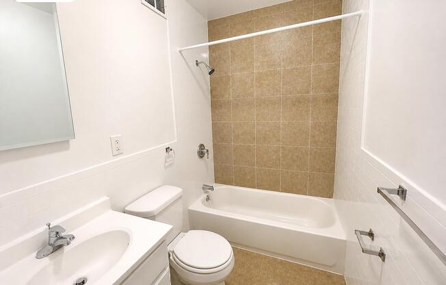 311 W 94 ST