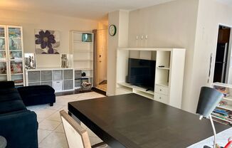 1 bed, 1 bath, $2,400, Unit # 318
