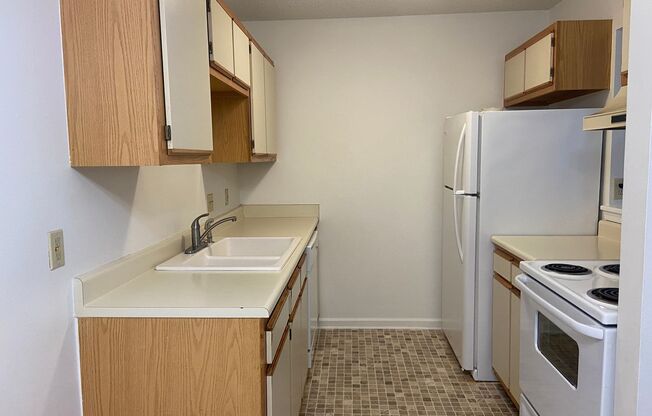 2 beds, 1 bath, $1,049