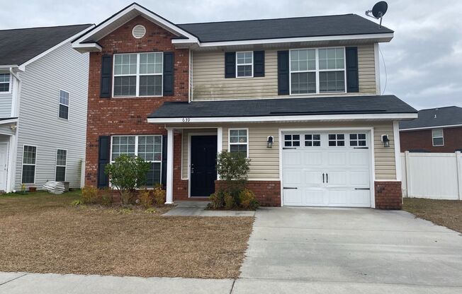 639 Amhearst Row