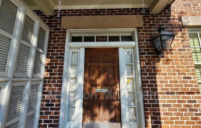 464 MONTGOMERY ST