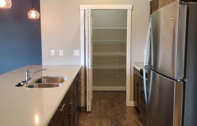 1 bed, 1 bath, $1,295, Unit 340