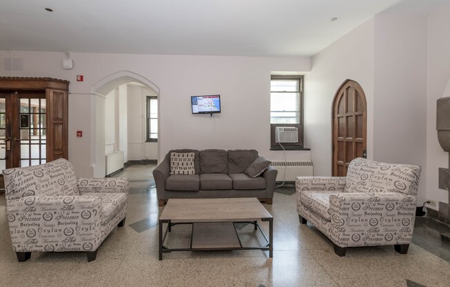 2 beds, 1 bath, 700 sqft, $1,499, Unit 104