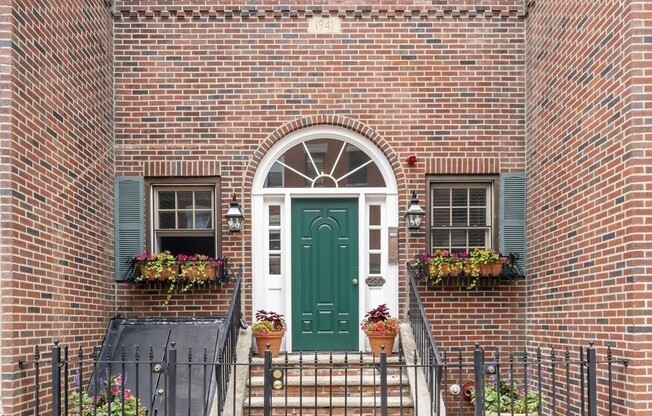 3 beds, 3 baths, 2,206 sqft, $6,800, Unit 2