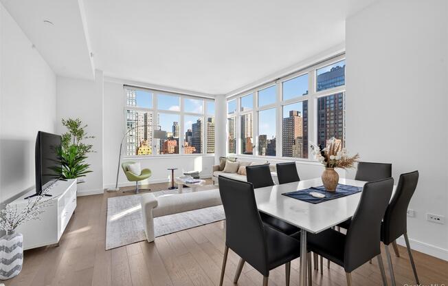 2 beds, 2 baths, 1,442 sqft, $11,500