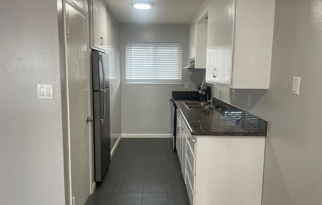 1 bed, 1 bath, 650 sqft, $1,619, Unit 12