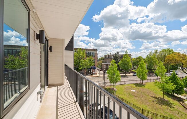 1 bed, 1 bath, 597 sqft, $1,650, Unit D02