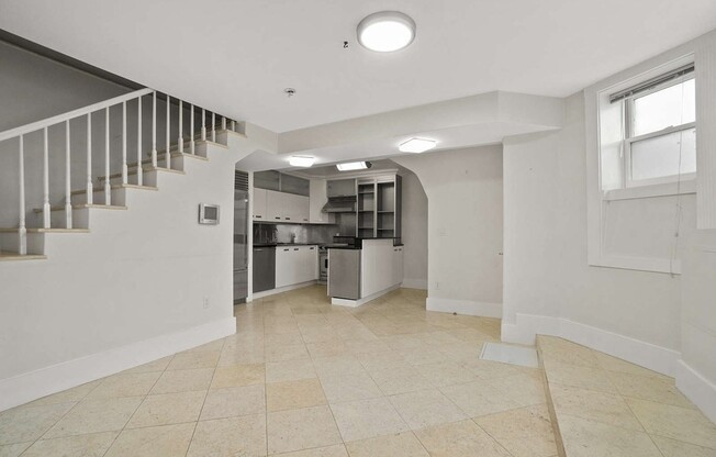 28 BABCOCK ST