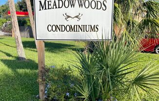 Meadowwoods Condo