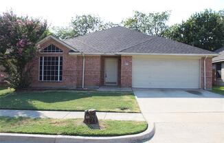 719 JEFF CT