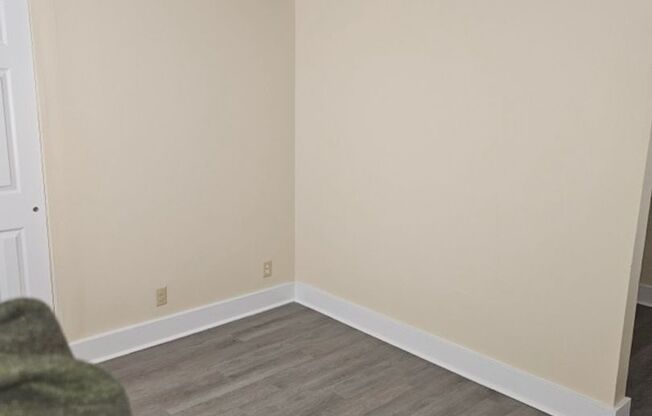 Studio, 1 bath, $735