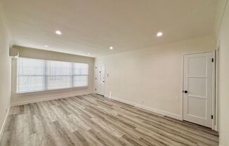 2 beds, 1 bath, $3,499, Unit 441