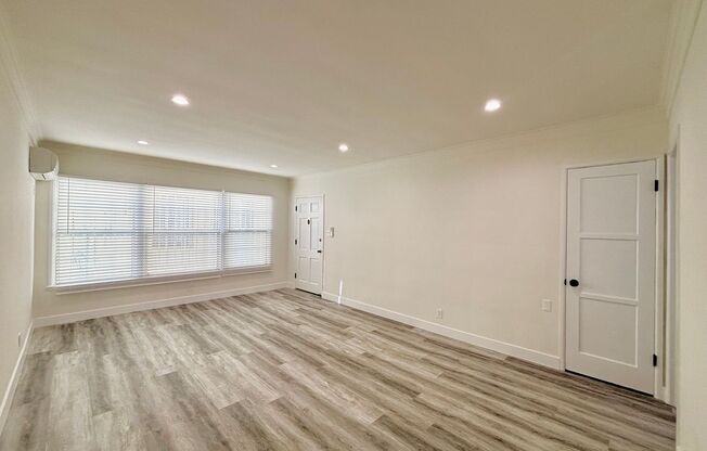 2 beds, 1 bath, $3,499, Unit 441