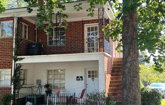 3 bedrooms apartment in 5 Points / Walkable to campus