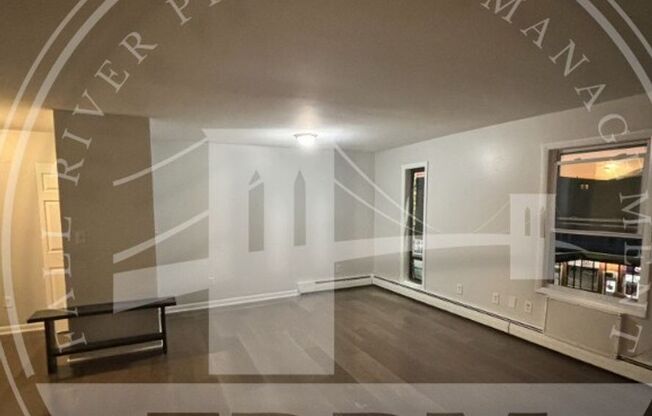 2 beds, 1 bath, $1,600, Unit 301