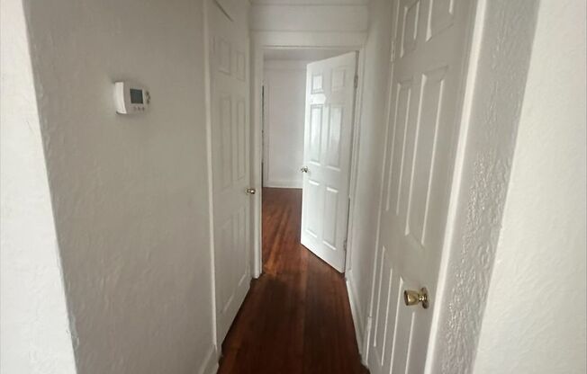 3 beds, 1 bath, $1,400