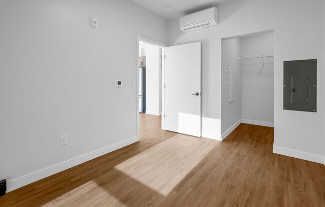 2 beds, 2 baths, 960 sqft, $2,250, Unit 514