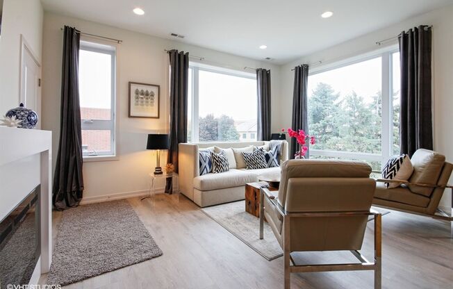 STUNNING PORTAGE PARK 2 BED 2 BA WITH CONDO QUALITY FINISHES