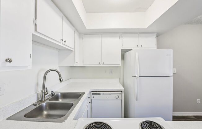 2 beds, 1 bath, 950 sqft, $1,399, Unit 6232-07 (L)