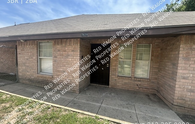7558 WINDSOR OAKS
