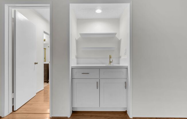6001 Canterbury Drive Unit 107