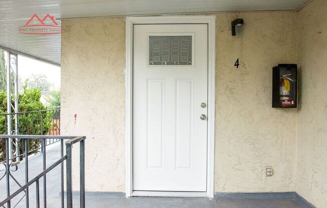 3820 MOORPARK AVE