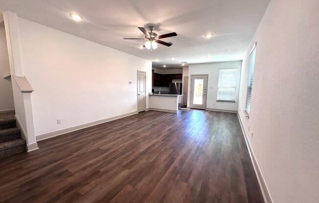 NEW CONSTRUCTION IN GATED COMMUNITY!!! BUILT BY ROSEHAVEN IN MAGNOLIA VILLAGE AT CINCO LAKES THESE LOVELY DUPLEXES OFFER 3 BEDROOMS & 2.5 BATHS*1.5 CAR GARAGE W/ OPENER