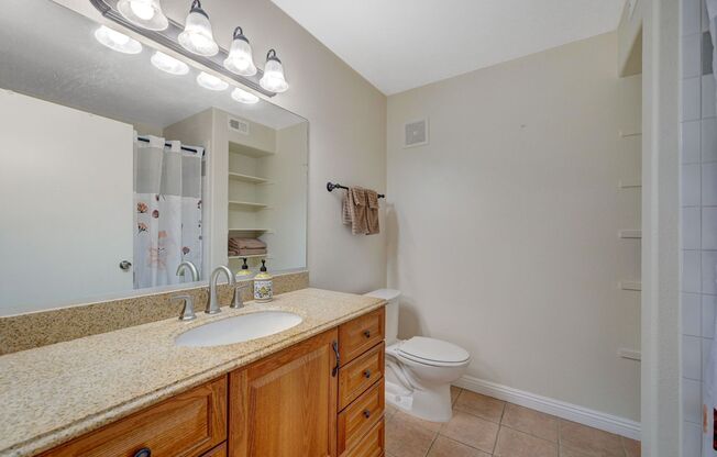 2 beds, 2 baths, $1,650, Unit # 1071