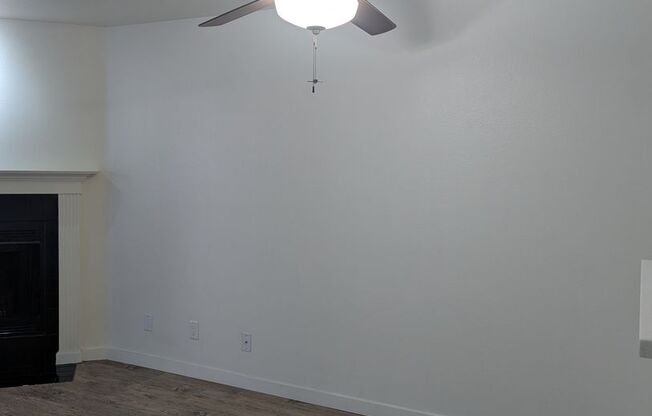 1 bed, 1 bath, 610 sqft, $1,695, Unit B106