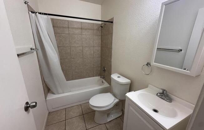 1201 N 18 ST
