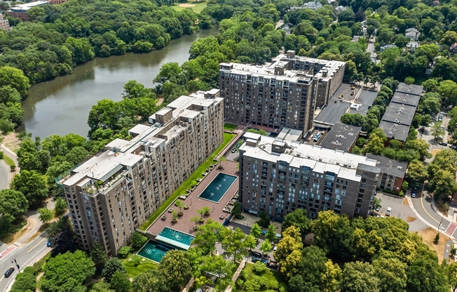 1 bed, 1 bath, 750 sqft, $2,650, Unit 1010