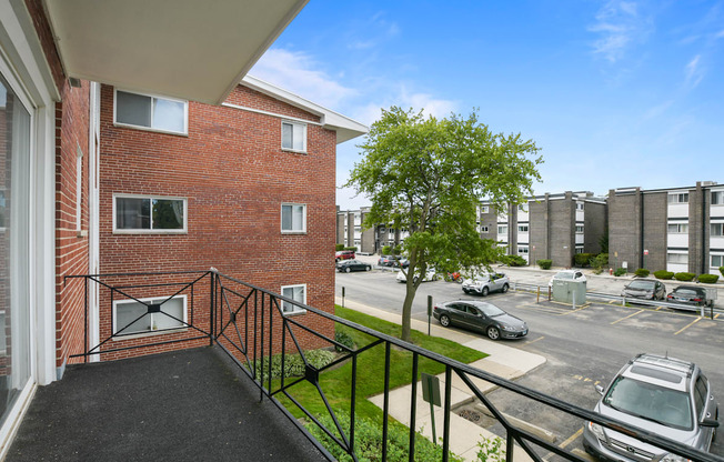 the preserve at cardinal heights apartments balcony and parking lot