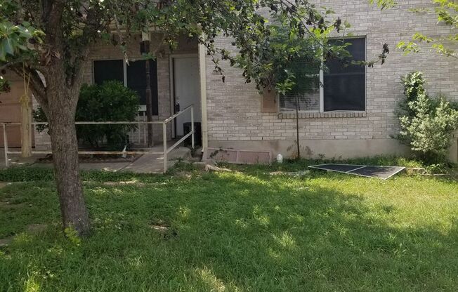 5404 Garden View