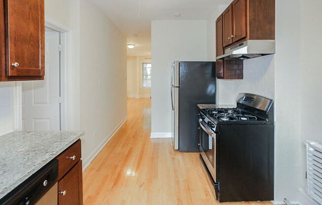 2 beds, 1 bath, 875 sqft, $2,100, Unit 1615-1