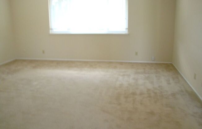 2023 Town & Country Lane