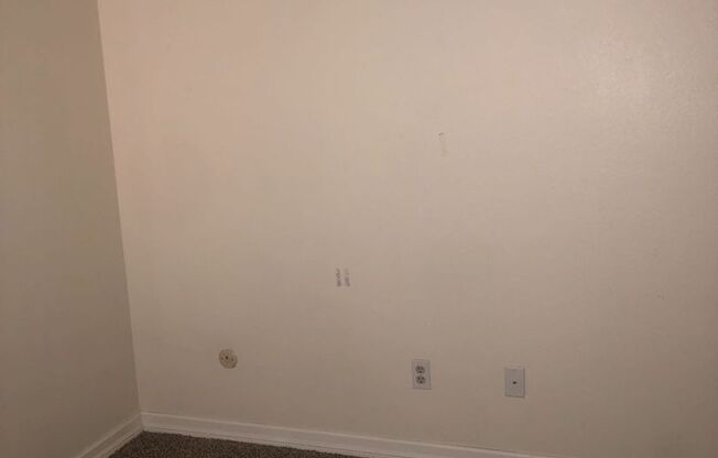 Convenience galore is what describes this condo!