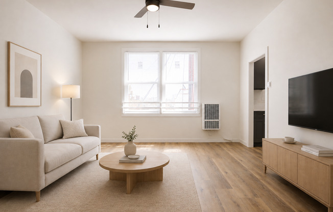 Studio, 1 bath, 475 sqft, $1,350, Unit 226