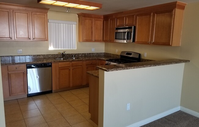 Bella Villa - Laurel