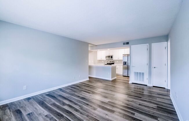 2 beds, 2 baths, 1,000 sqft, $1,450, Unit 2041