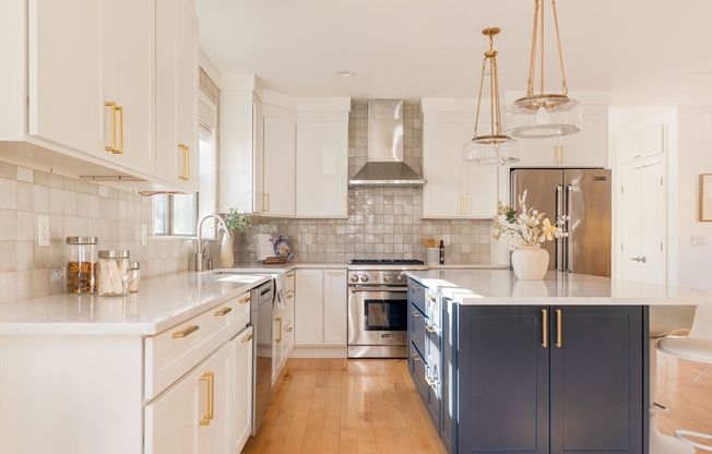 14 KENT CT