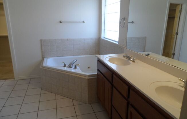 3 beds, 2 baths, $1,795